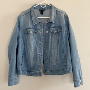 Lane Bryant size 22 faded blue Jean jacket. Excellent